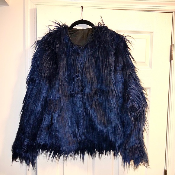 Jackets & Blazers - Shag Fur. 💙